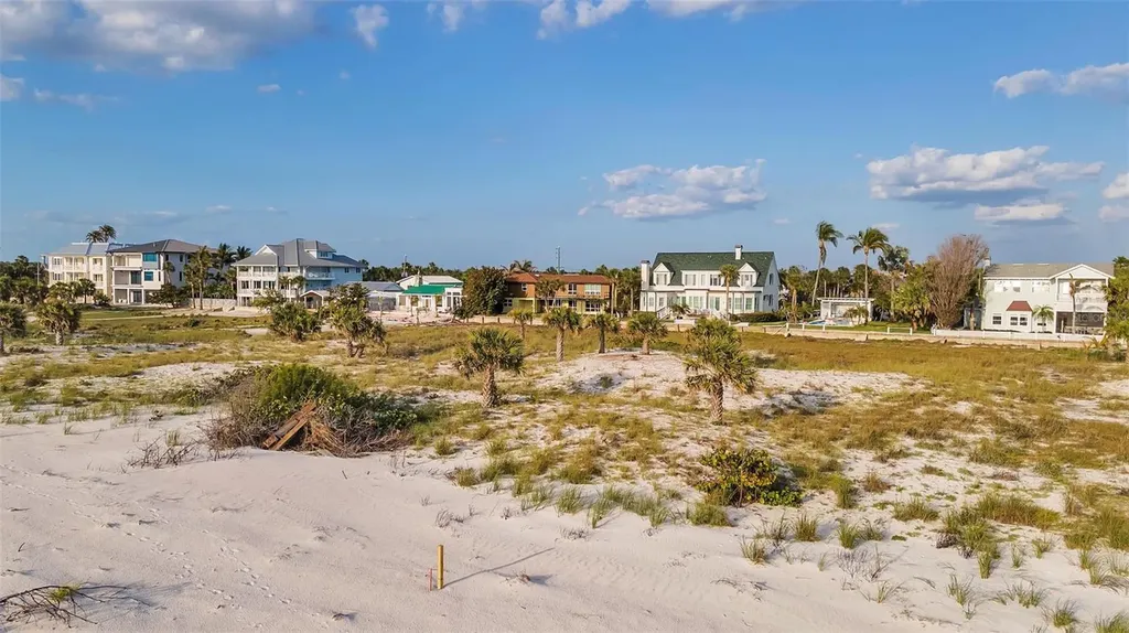 1058 Eldorado Avenue Clearwater Beach FL 33767