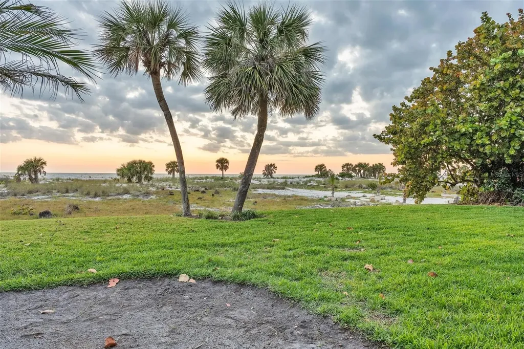 1058 Eldorado Avenue Clearwater Beach FL 33767