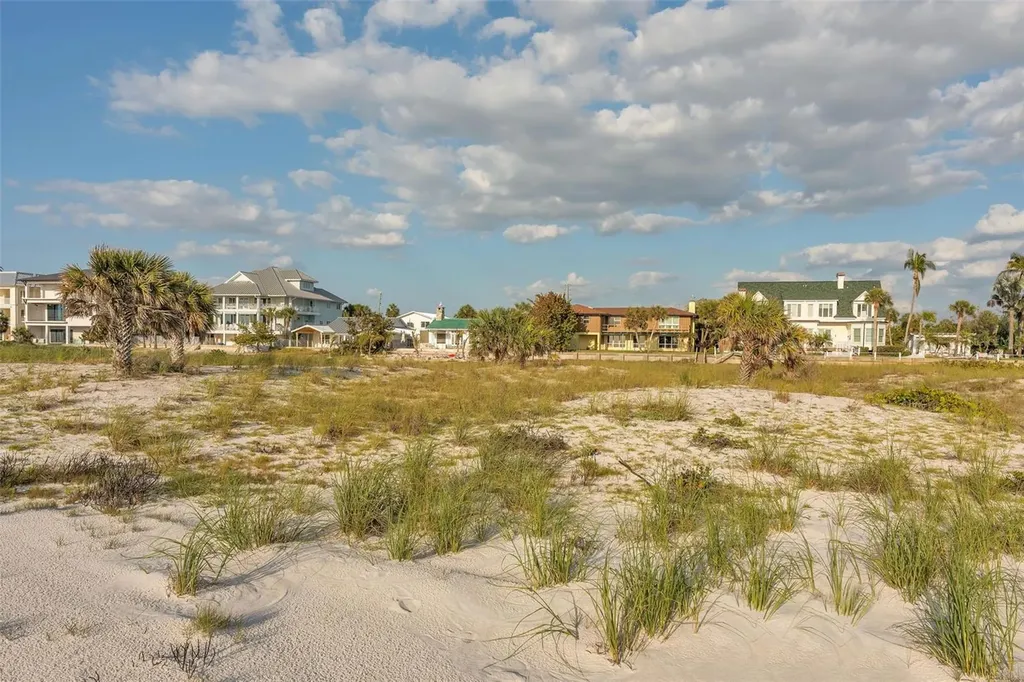 1058 Eldorado Avenue Clearwater Beach FL 33767