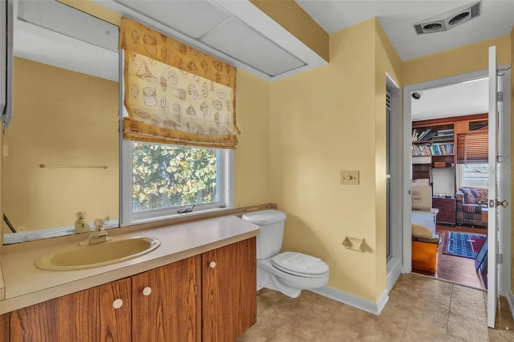 1058 Eldorado Avenue Clearwater Beach FL 33767