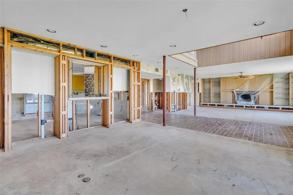 1058 Eldorado Avenue Clearwater Beach FL 33767