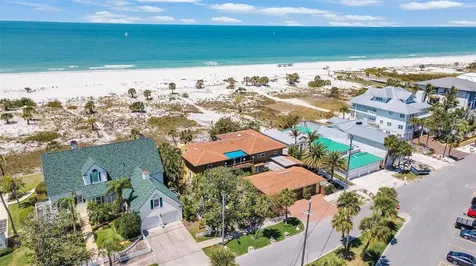1058 Eldorado Avenue Clearwater Beach FL 33767