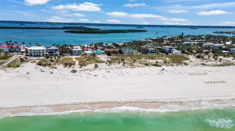 1058 Eldorado Avenue Clearwater Beach FL 33767