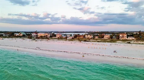 1058 Eldorado Avenue Clearwater Beach FL 33767