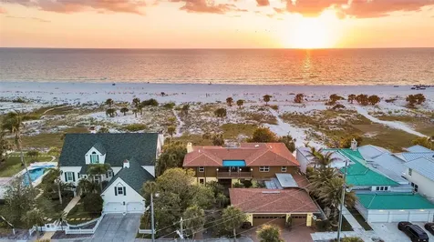 1058 Eldorado Avenue Clearwater Beach FL 33767