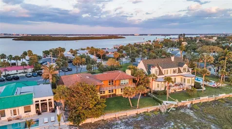 1058 Eldorado Avenue Clearwater Beach FL 33767