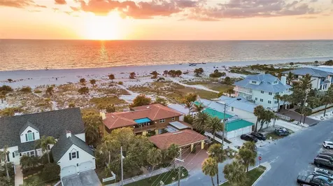 1058 Eldorado Avenue Clearwater Beach FL 33767