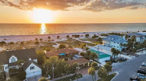 1058 Eldorado Avenue Clearwater Beach FL 33767