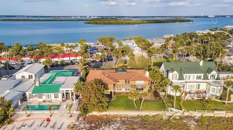 1058 Eldorado Avenue Clearwater Beach FL 33767