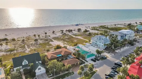 1058 Eldorado Avenue Clearwater Beach FL 33767