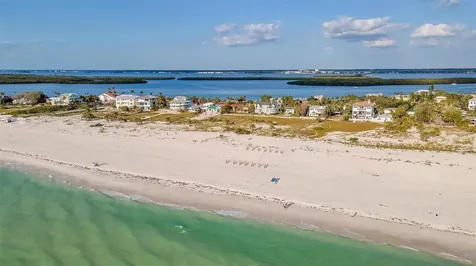 1058 Eldorado Avenue Clearwater Beach FL 33767