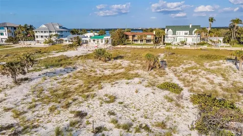 1058 Eldorado Avenue Clearwater Beach FL 33767