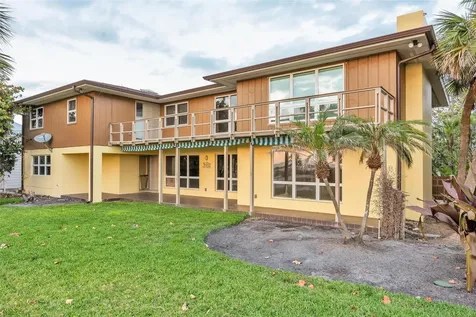 1058 Eldorado Avenue Clearwater Beach FL 33767