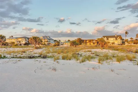 1058 Eldorado Avenue Clearwater Beach FL 33767