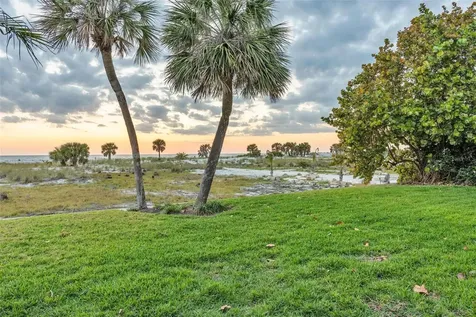 1058 Eldorado Avenue Clearwater Beach FL 33767