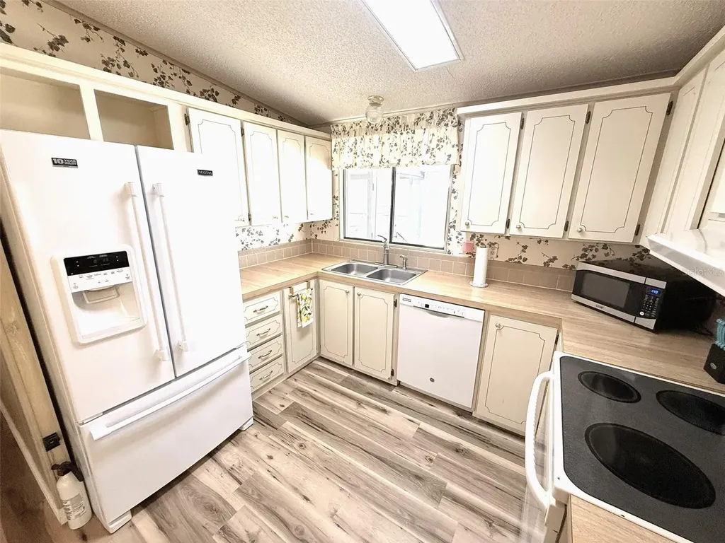 122 Rarotonga Road North Port FL 34287