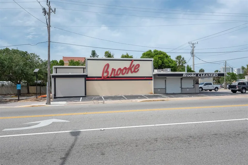 133 Main Street E Daytona Beach FL 32118