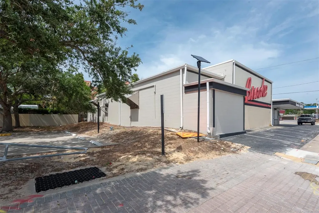 133 Main Street E Daytona Beach FL 32118