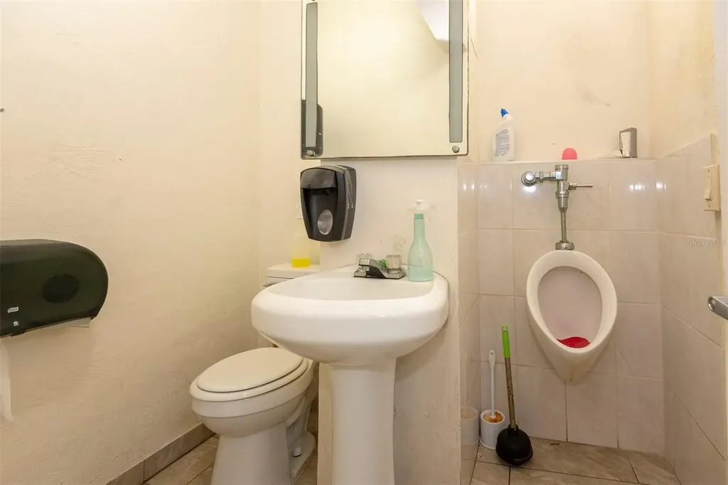 133 Main Street E Daytona Beach FL 32118