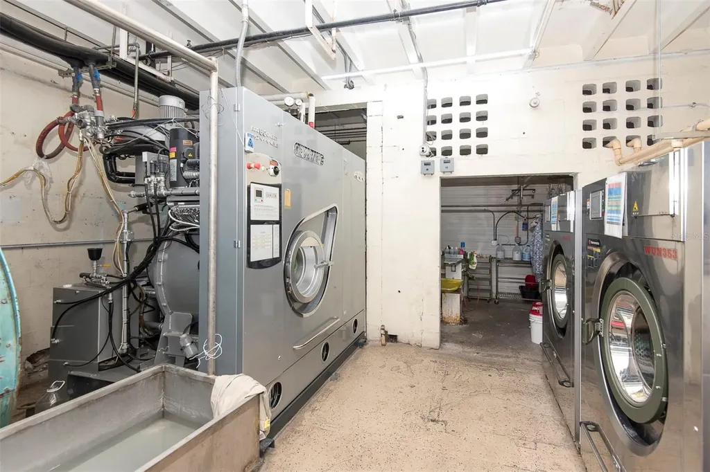 133 Main Street E Daytona Beach FL 32118