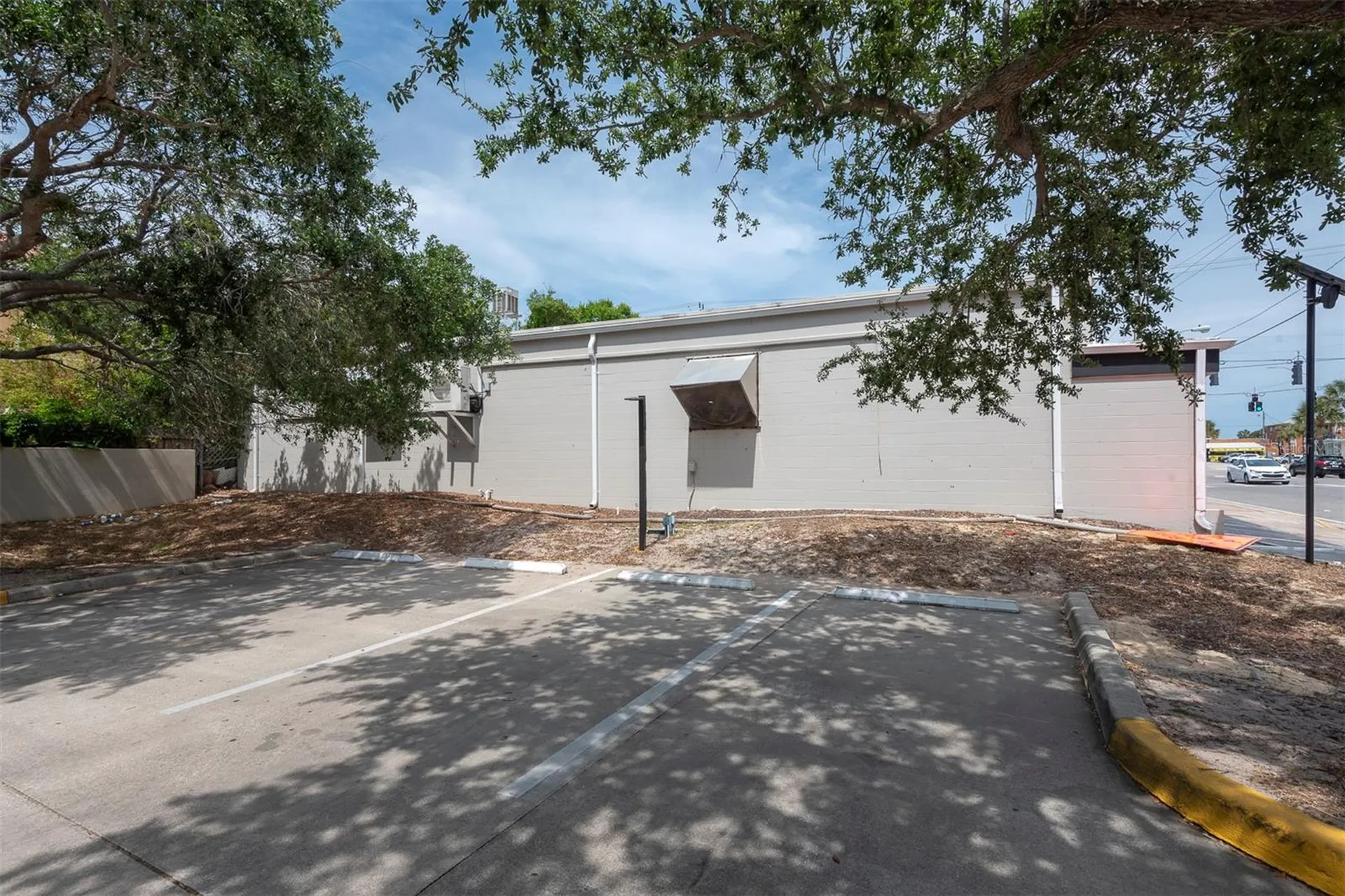 133 Main Street E Daytona Beach FL 32118