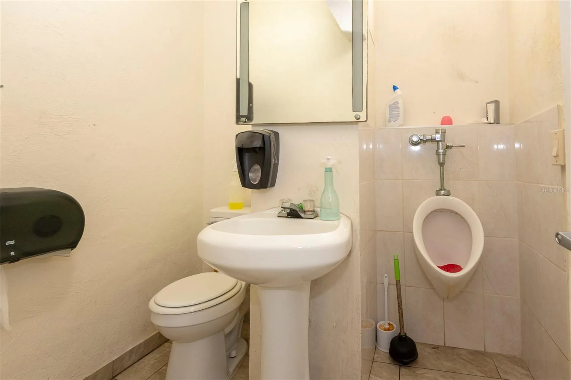 133 Main Street E Daytona Beach FL 32118