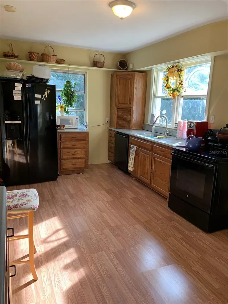 25527 W Newberry Road Newberry FL 32669