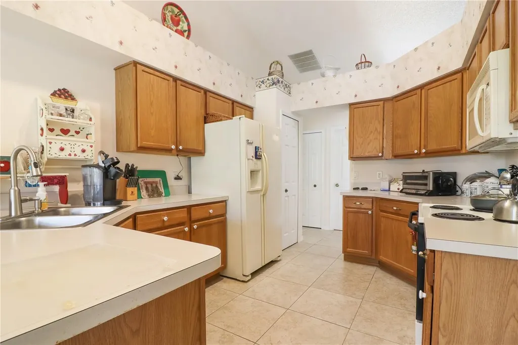 25339 Crestwater Drive Leesburg FL 34748