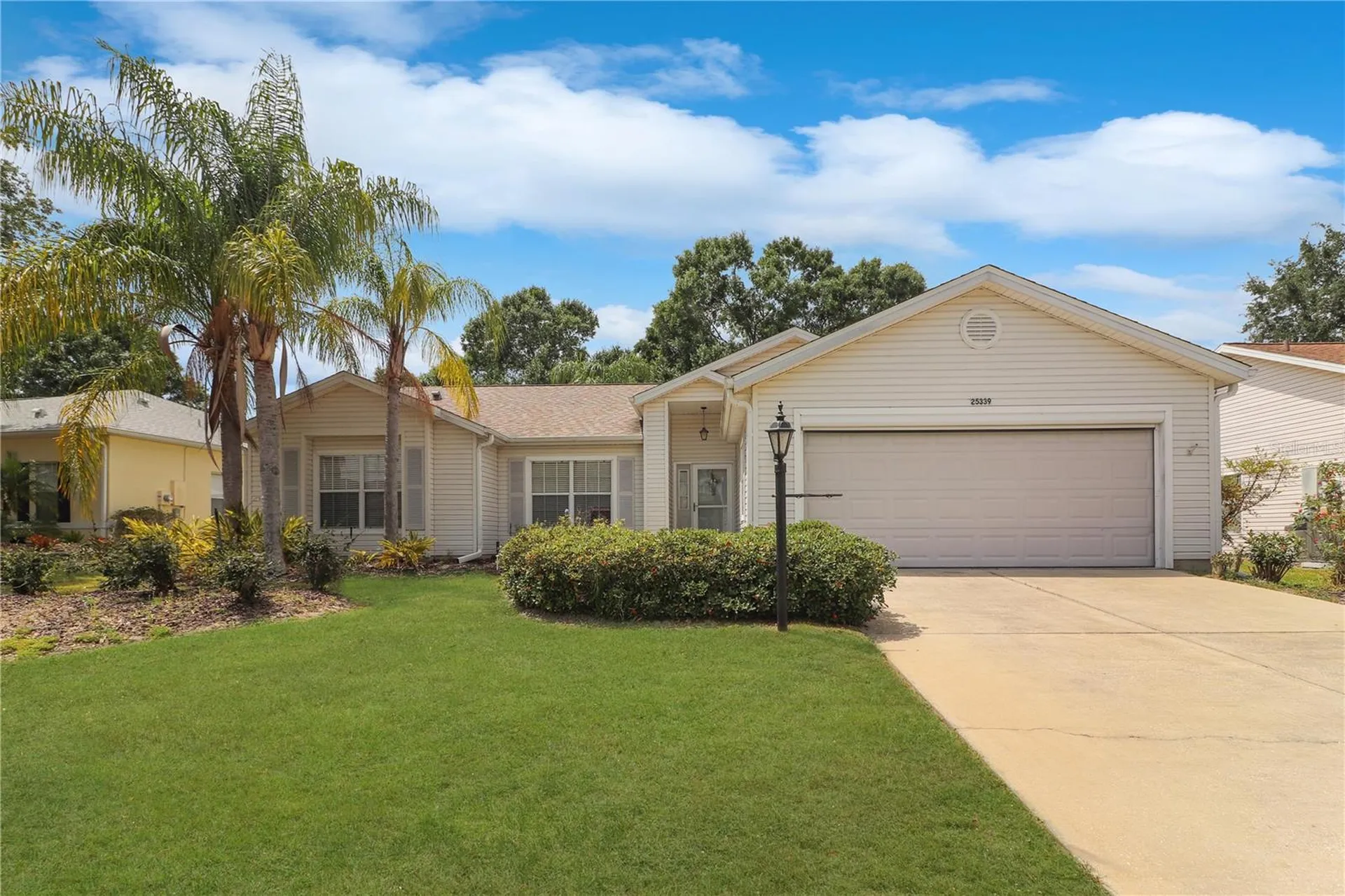 25339 Crestwater Drive Leesburg FL 34748
