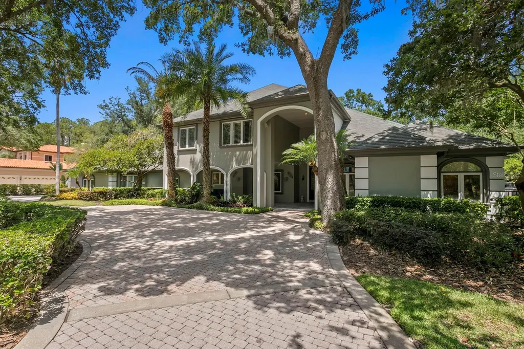 6352 W Maclaurin Drive Tampa FL 33647