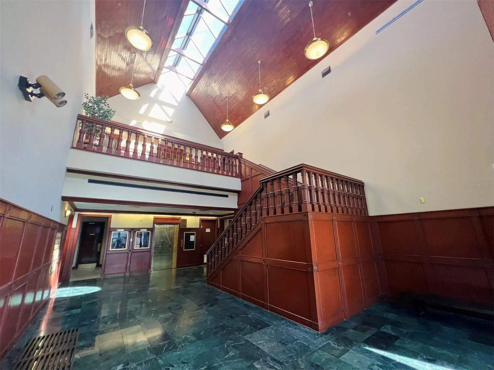 2500 W Lake Mary Boulevard Lake Mary FL 32746