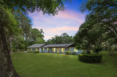 19300 SW 60th Street Dunnellon FL 34432