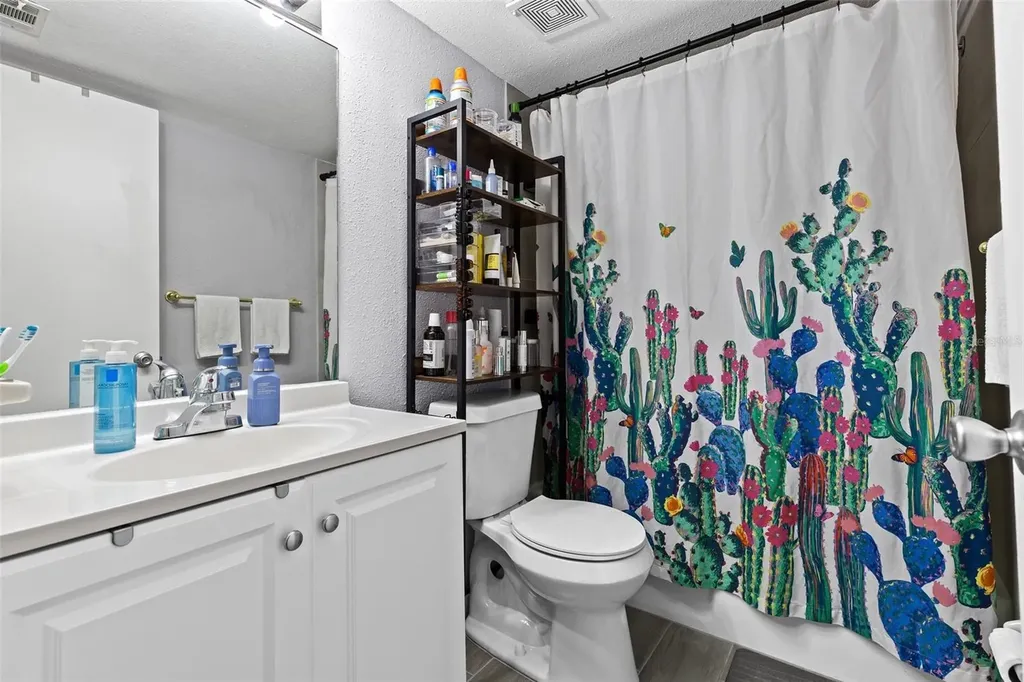 3709 Greenery Court Tampa FL 33618