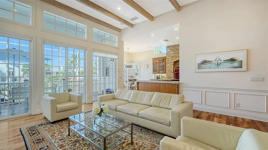 5024 Commonwealth Drive Sarasota FL 34242