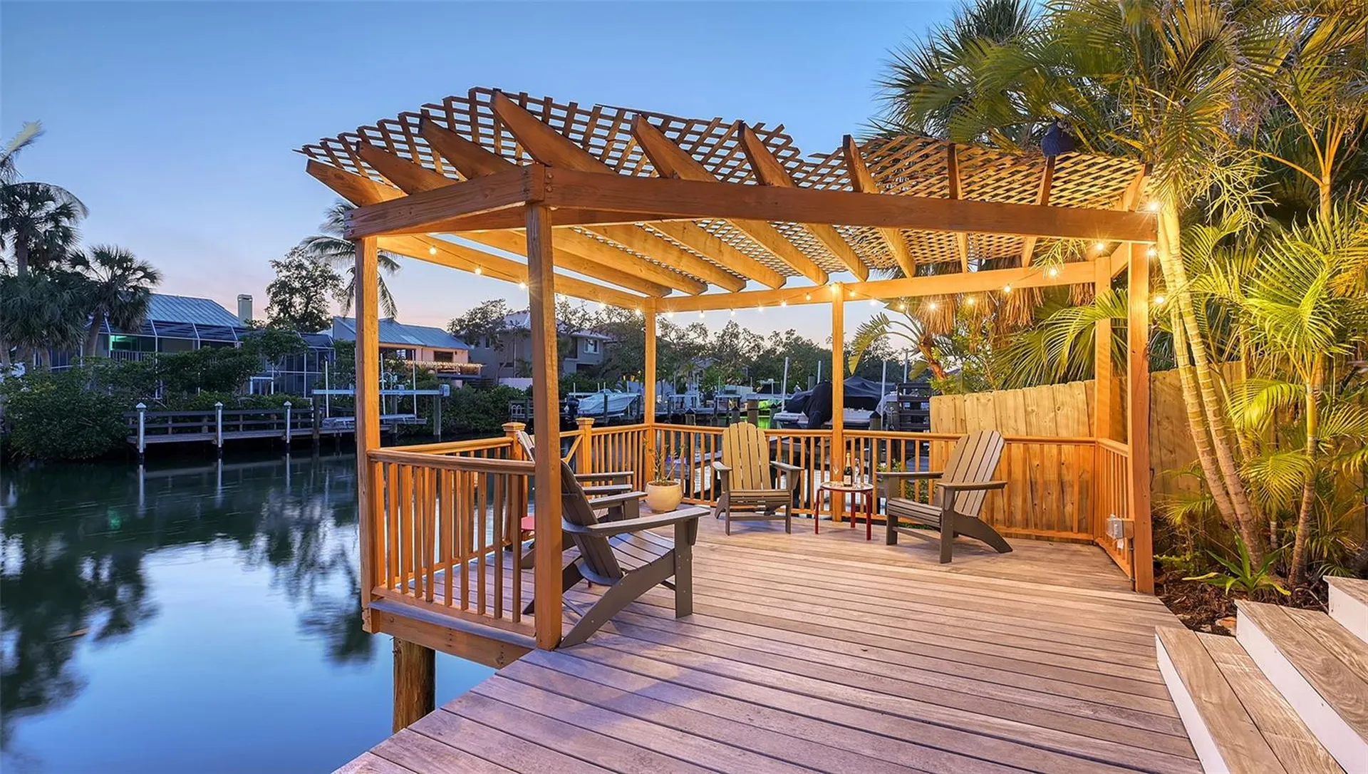 5024 Commonwealth Drive Sarasota FL 34242