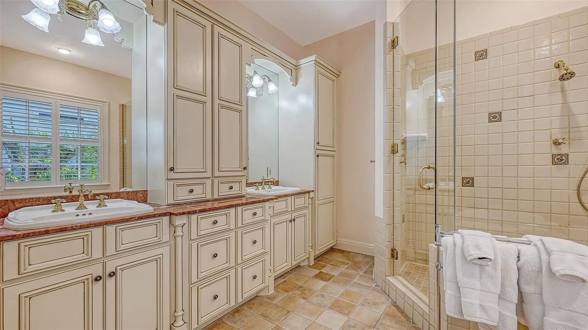 5024 Commonwealth Drive Sarasota FL 34242