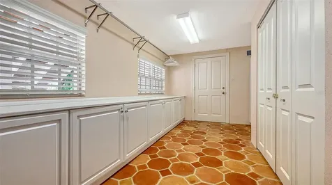 5024 Commonwealth Drive Sarasota FL 34242