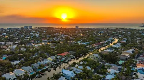 5024 Commonwealth Drive Sarasota FL 34242