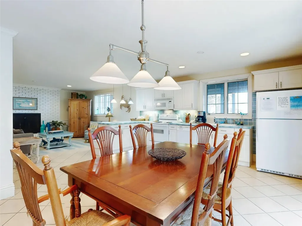 1913 Hill Street New Smyrna Beach FL 32169