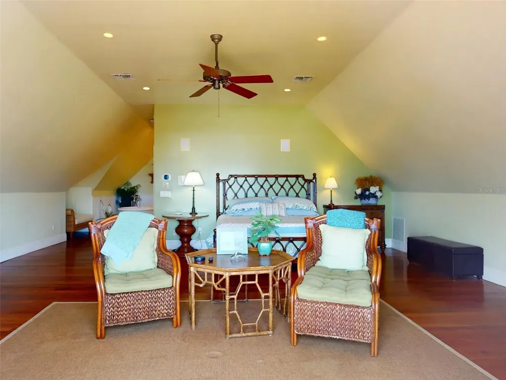 1913 Hill Street New Smyrna Beach FL 32169