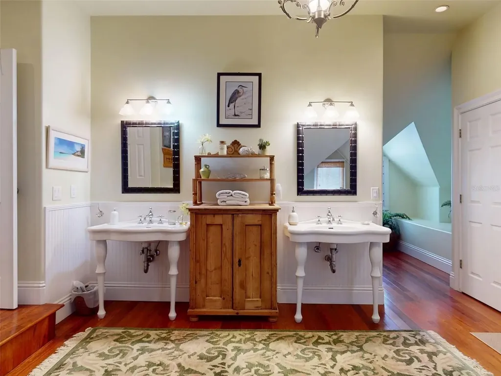 1913 Hill Street New Smyrna Beach FL 32169
