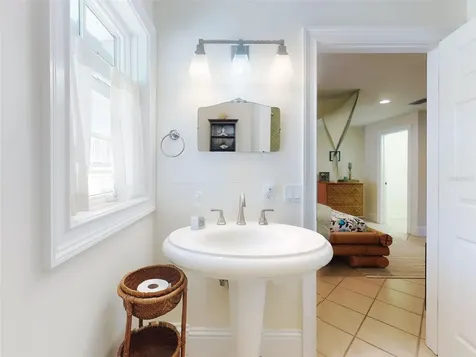 1913 Hill Street New Smyrna Beach FL 32169