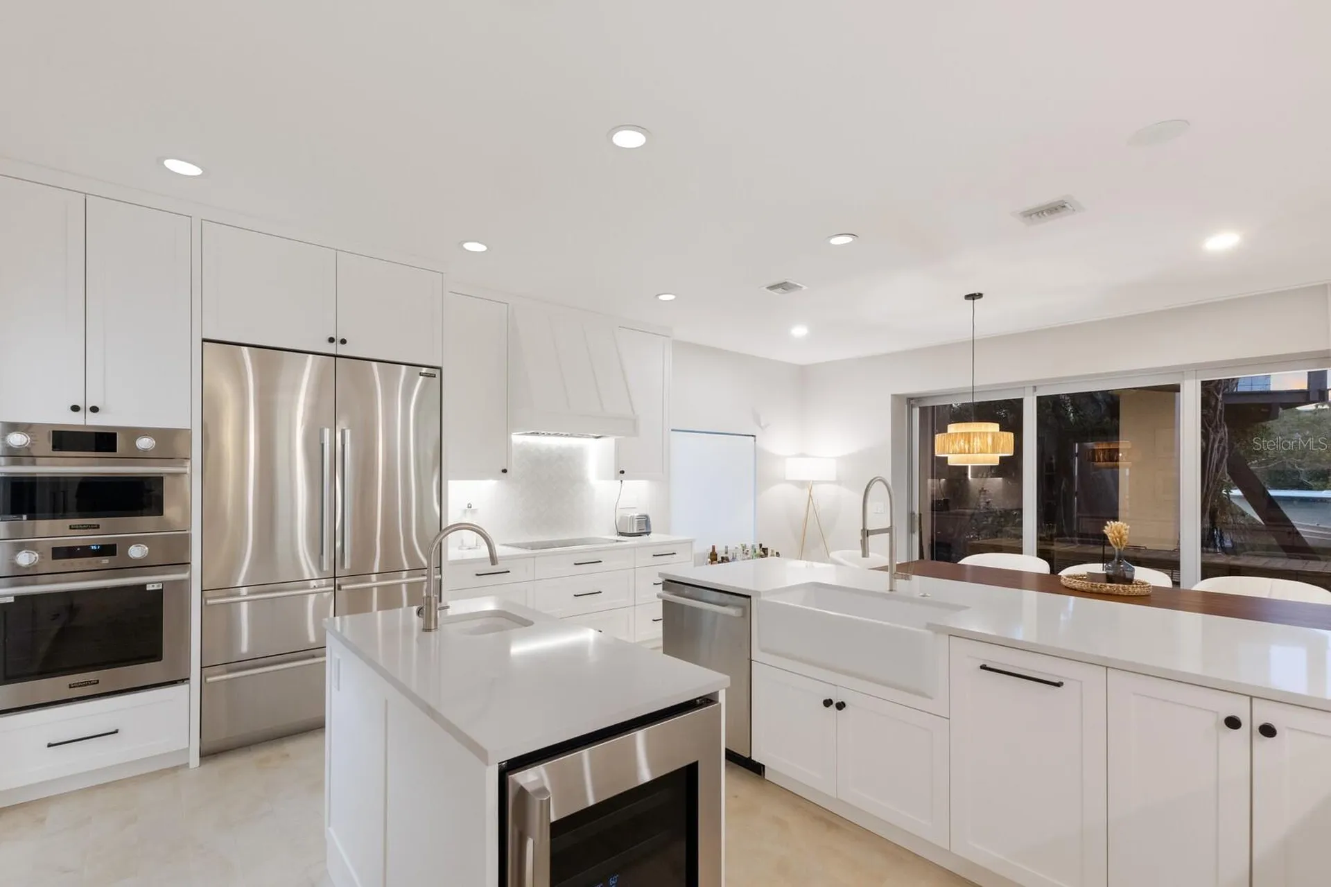 238 Island Circle Sarasota FL 34242