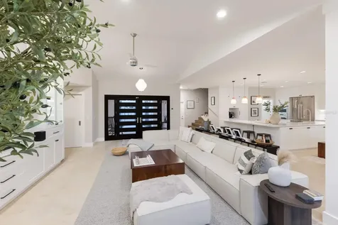 238 Island Circle Sarasota FL 34242