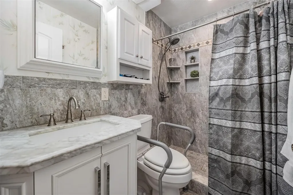 2700 Bayshore Boulevard Dunedin FL 34698