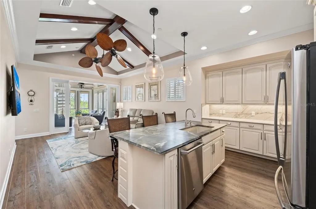 241 Sapphire Lake Drive Bradenton FL 34209