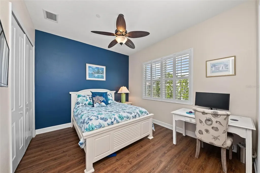 241 Sapphire Lake Drive Bradenton FL 34209