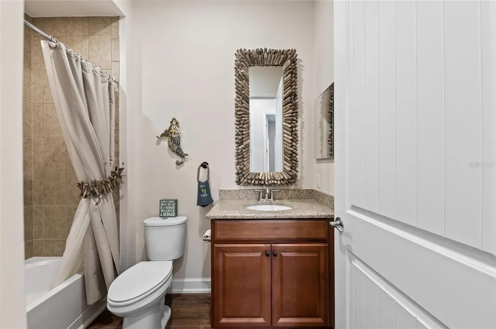 241 Sapphire Lake Drive Bradenton FL 34209