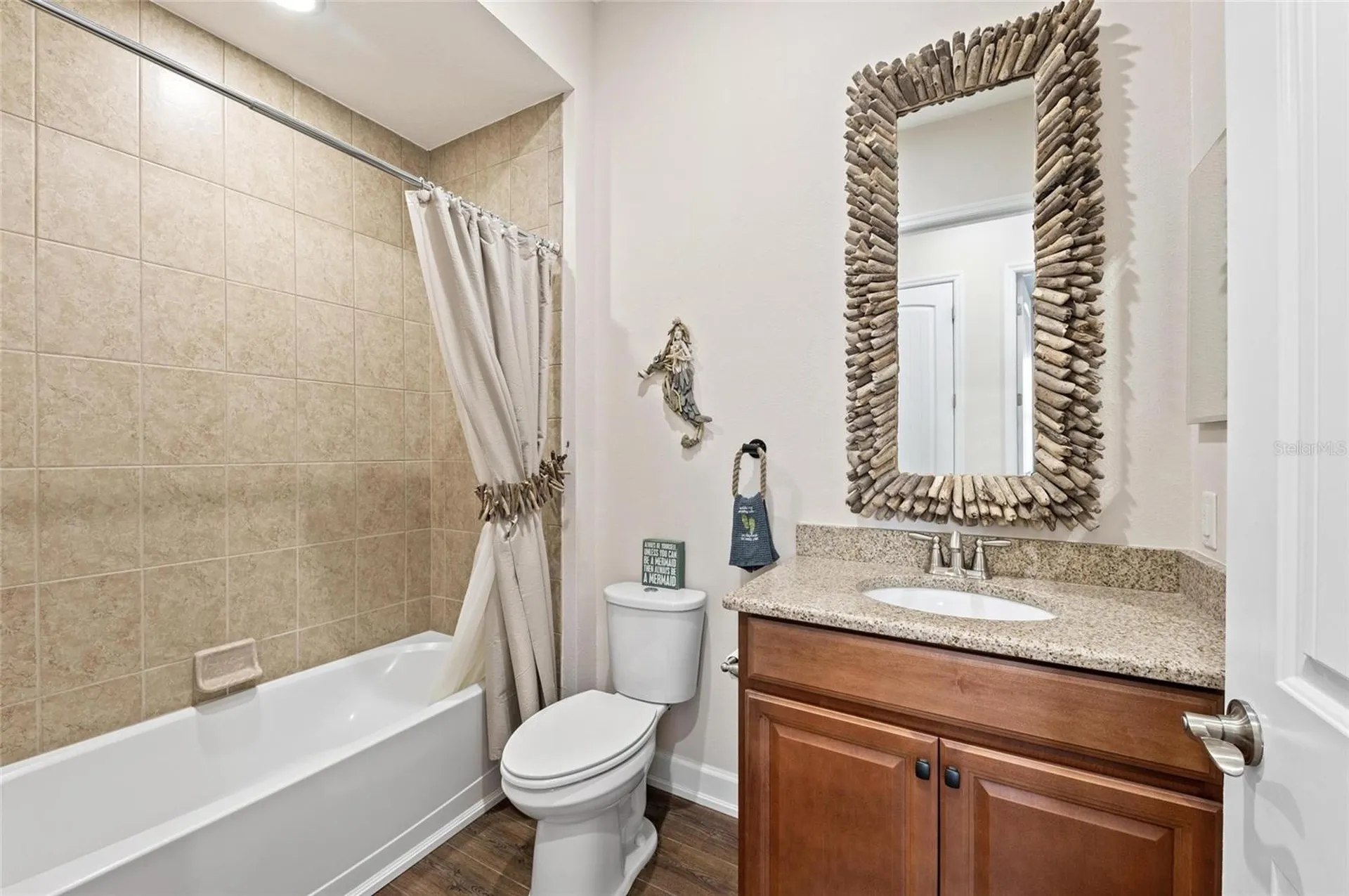 241 Sapphire Lake Drive Bradenton FL 34209