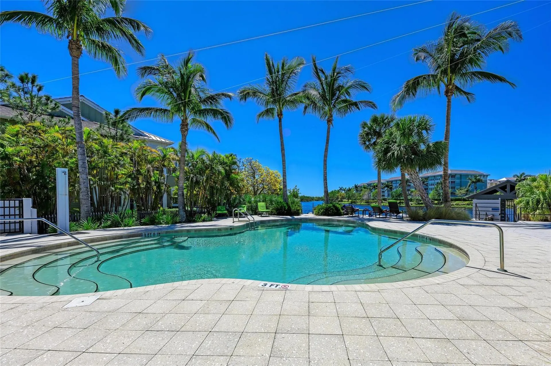 241 Sapphire Lake Drive Bradenton FL 34209